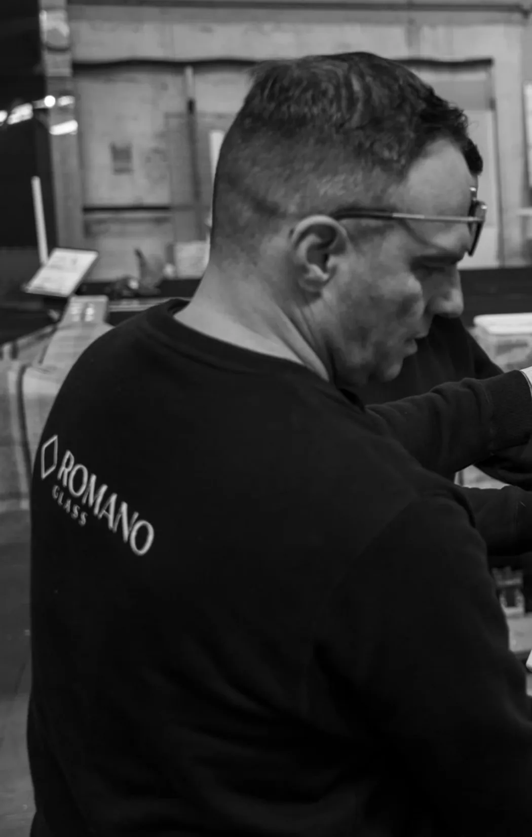 Romano Glass — La experiencia, pantalla a pantalla (3)